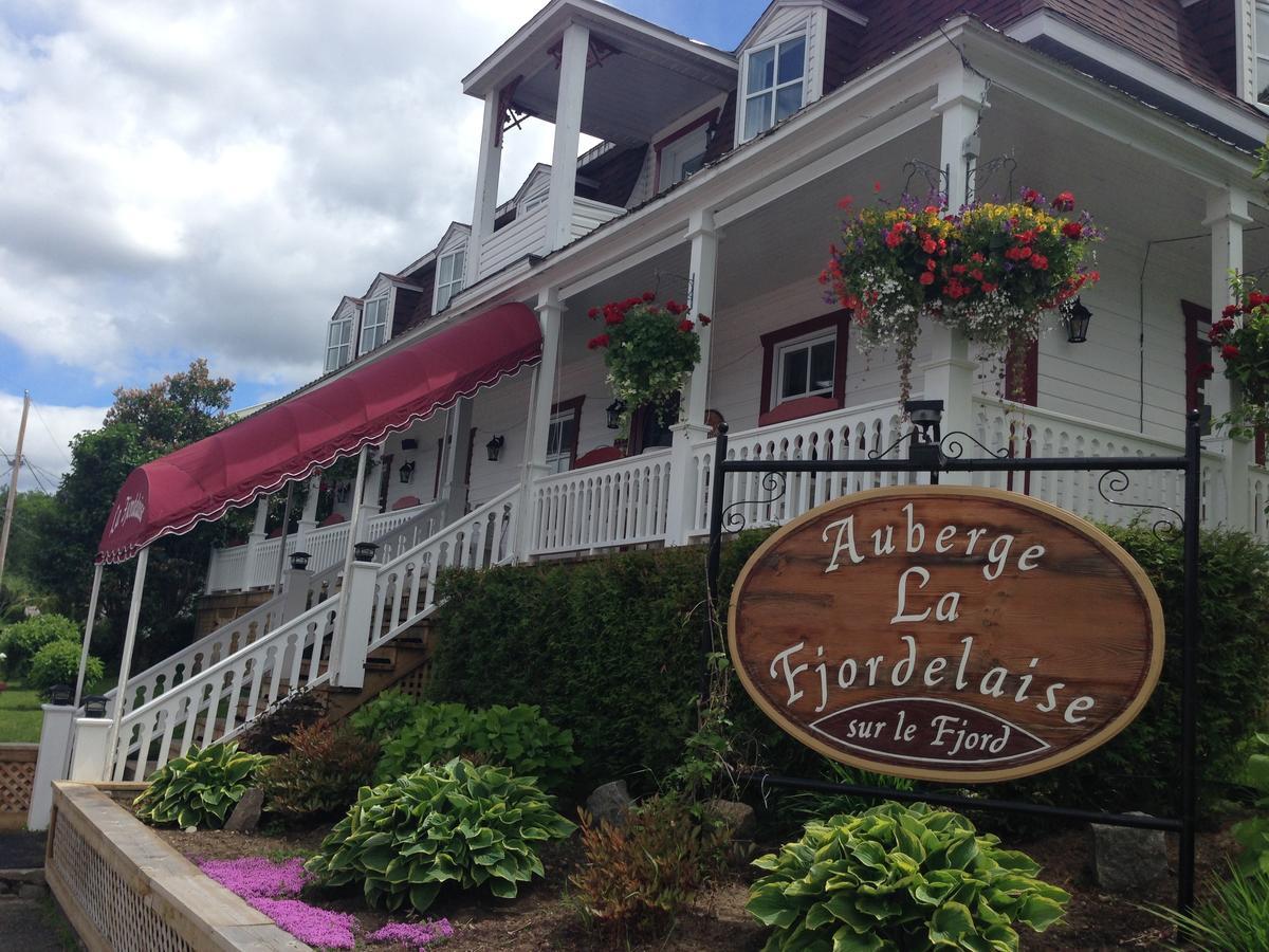 Auberge La Fjordelaise & La Rosalie LʼAnse-Saint-Jean Exteriör bild
